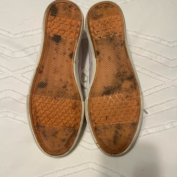 **UNIVERSAL THREAD** purple sneakers Sz: 8 - Picture 5 of 5